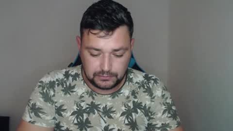 Snapshot of just_a_nice_guy_27 chatting on November 22, 11:31 am Alex online show from November 22, 11:31 am