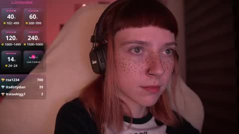 Julia online show from December 8, 4:57 am