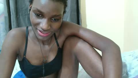 Snapshot of just_ebonee chatting on September 16, 11:11 am just ebonee online show from September 16, 11:11 am