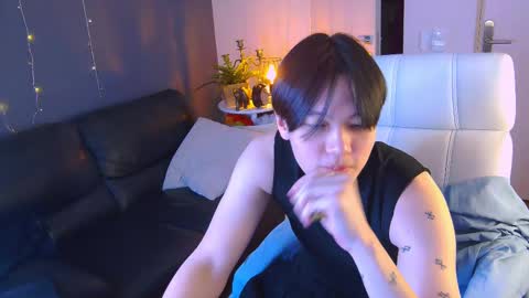just_gay_ online show from March 11, 4:29 pm