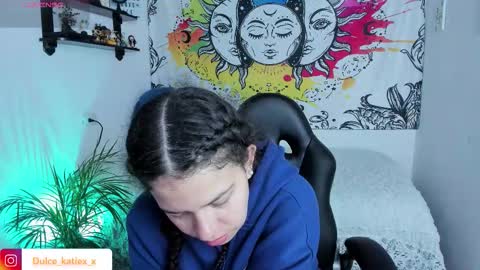 Snapshot of just_katiex chatting on November 20, 1:11 pm Sofia online show from November 20, 1:11 pm