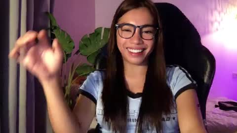 Snapshot of just_marjorie69 chatting on March 12, 10:26 am Be you  online show from March 12, 10:26 am