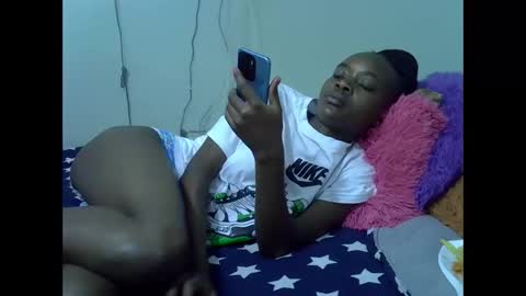 Snapshot of just_nuru chatting on November 12, 5:35 pm just_nuru online show from November 12, 5:35 pm