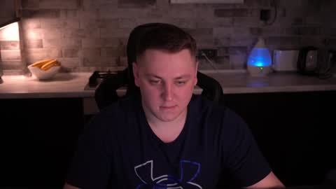 Snapshot of just_top chatting on January 17, 8:33 pm David online show from January 17, 8:33 pm