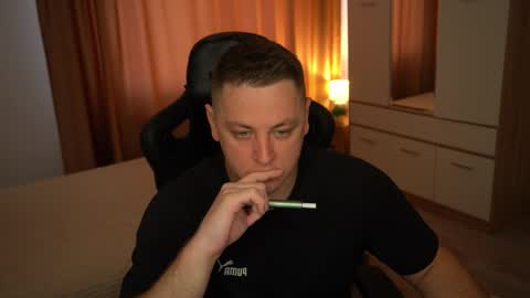 Snapshot of just_top chatting on September 17, 11:56 am David online show from September 17, 11:56 am