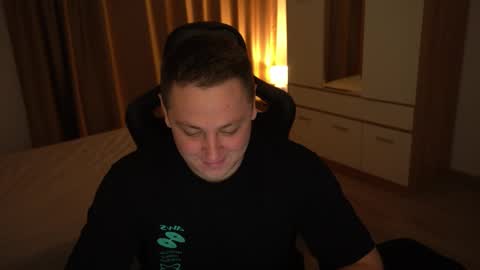 Snapshot of just_top chatting on September 30, 4:34 pm David online show from September 30, 4:34 pm