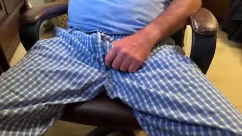 Snapshot of justcammin76 chatting on November 7, 12:32 am justcammin76 online show from November 7, 12:32 am