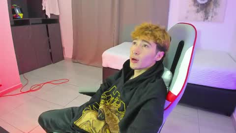 Justin Blake online show from May 26, 2:35 pm