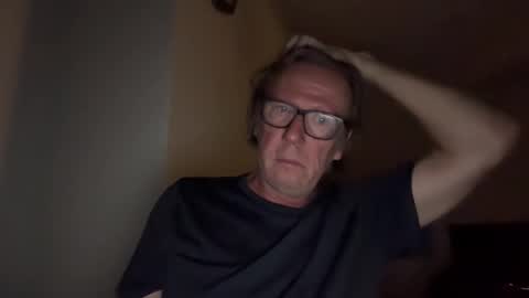 justin_hornyyyy online show from November 4, 9:58 pm