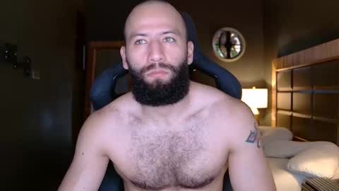 Snapshot of justin_hton chatting on November 18, 12:31 pm Justin online show from November 18, 12:31 pm