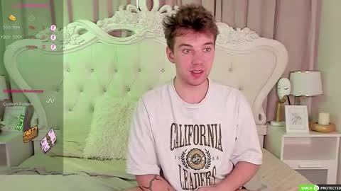 Snapshot of justin_reed chatting on September 21, 3:08 am Arthur online show from September 21, 3:08 am