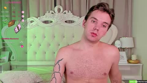 Snapshot of justin_reed chatting on October 13, 4:07 pm Arthur online show from October 13, 4:07 pm