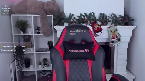 Snapshot of justin_twinkboy chatting on December 24, 11:22 pm JUSTIN online show from December 24, 11:22 pm