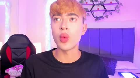 Justin online show from October 2, 11:28 am