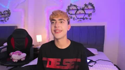 Justin online show from October 22, 11:21 am