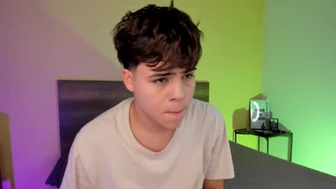 Snapshot of justinbiler chatting on February 24, 12:37 pm Justin online show from February 24, 12:37 pm