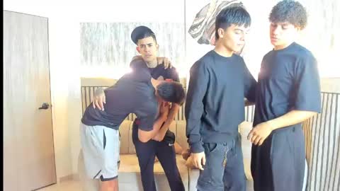 justingtime21 online show from April 18, 5:33 am