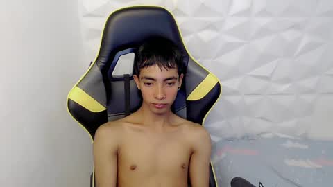 J U S T I N online show from March 12, 10:17 pm