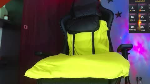 Snapshot of justinsc chatting on October 31, 7:20 am Justinsc online show from October 31, 7:20 am