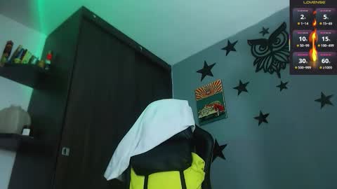 Snapshot of justinsc chatting on November 16, 10:15 pm Justinsc online show from November 16, 10:15 pm