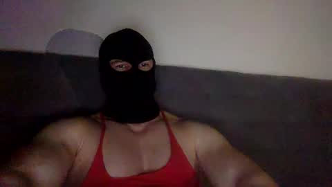 Snapshot of justinthealpha chatting on December 20, 6:35 pm justinthealpha online show from December 20, 6:35 pm