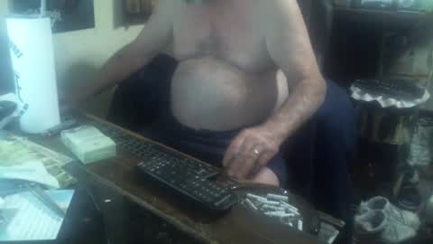 Snapshot of justmeohio chatting on October 15, 2:44 am justmeohio online show from October 15, 2:44 am