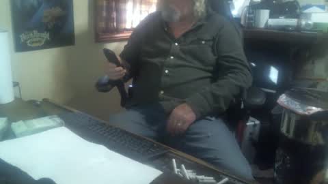 Snapshot of justmeohio chatting on October 25, 2:24 pm justmeohio online show from October 25, 2:24 pm