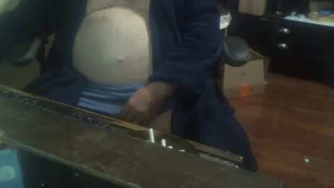 Snapshot of justmeohio chatting on December 16, 2:27 am justmeohio online show from December 16, 2:27 am