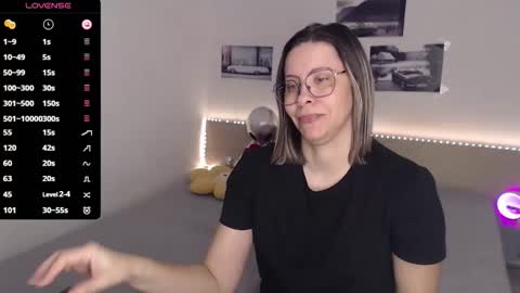 Julie online show from February 10, 5:00 am