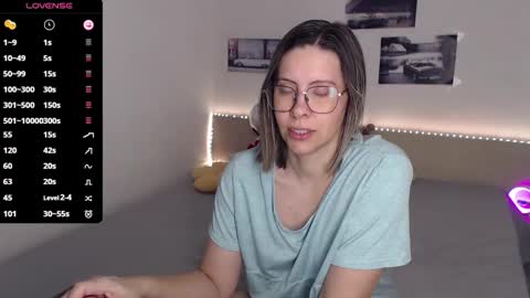 Julie online show from February 16, 4:52 am