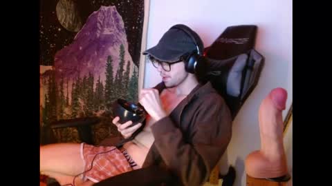 Snapshot of juststonie chatting on November 21, 7:51 am juststonie online show from November 21, 7:51 am