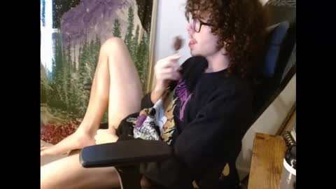 Snapshot of juststonie chatting on December 1, 1:05 pm juststonie online show from December 1, 1:05 pm