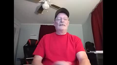 Snapshot of kabriggs136 chatting on December 3, 2:25 am kabriggs136 online show from December 3, 2:25 am