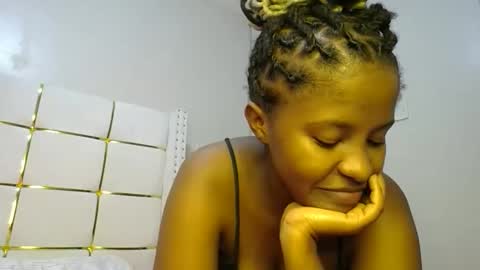Snapshot of kadime001 chatting on February 2, 11:00 pm kadime online show from February 2, 11:00 pm