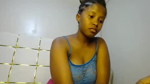 Snapshot of kadime001 chatting on February 9, 11:46 pm kadime online show from February 9, 11:46 pm