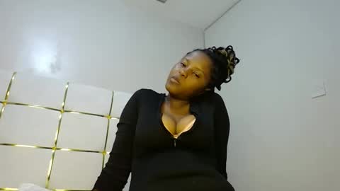 Snapshot of kadime001 chatting on February 13, 2:45 am kadime online show from February 13, 2:45 am
