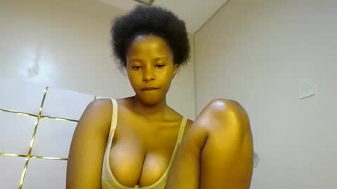 Snapshot of kadime001 chatting on March 1, 2:15 am kadime online show from March 1, 2:15 am