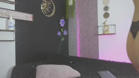 kadybrowm online show from September 26, 2:21 pm