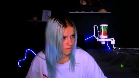 kaela_spell_ online show from September 16, 5:19 am