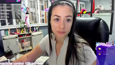 Snapshot of kagomme_h chatting on February 13, 10:55 am Antonella online show from February 13, 10:55 am