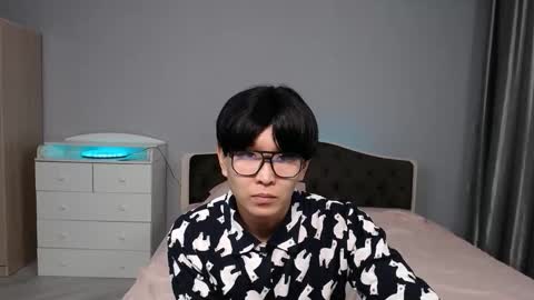 Snapshot of kai_chicken chatting on December 2, 8:26 pm Kai Chicken online show from December 2, 8:26 pm