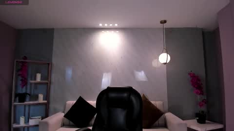 Snapshot of kaiaferreira chatting on November 5, 12:27 pm Kaia Ferreira online show from November 5, 12:27 pm