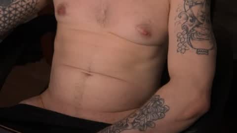 Snapshot of kaiklixen69 chatting on February 16, 5:36 am kaiklixen69 online show from February 16, 5:36 am