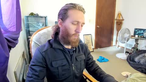 Snapshot of kaiku77 chatting on March 6, 9:31 pm Kaiku77 online show from March 6, 9:31 pm