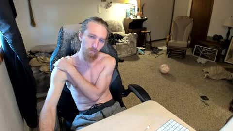 Snapshot of kaiku77 chatting on September 24, 7:50 pm Kaiku77 online show from September 24, 7:50 pm