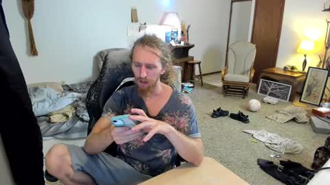 Snapshot of kaiku77 chatting on September 27, 5:23 am Kaiku77 online show from September 27, 5:23 am