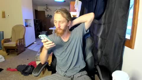 Snapshot of kaiku77 chatting on October 7, 7:11 pm Kaiku77 online show from October 7, 7:11 pm