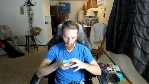 Snapshot of kaiku77 chatting on October 26, 7:20 pm Kaiku77 online show from October 26, 7:20 pm