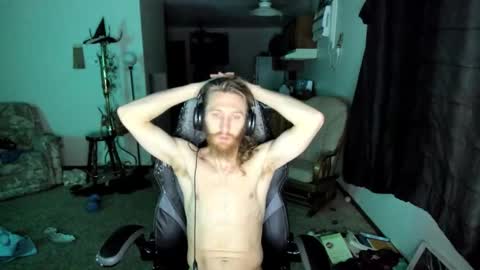 Snapshot of kaiku77 chatting on November 11, 9:31 am Kaiku77 online show from November 11, 9:31 am