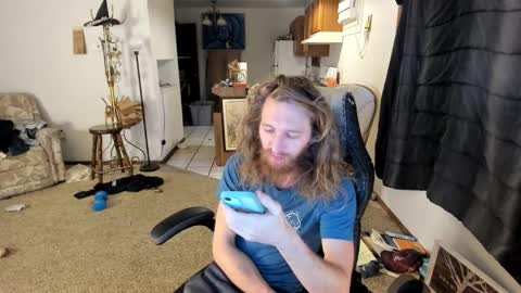 Snapshot of kaiku77 chatting on November 12, 7:24 pm Kaiku77 online show from November 12, 7:24 pm